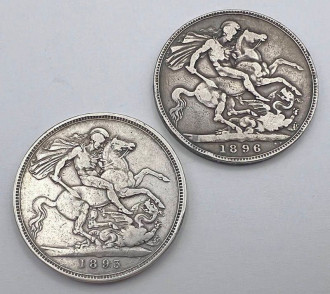 1353