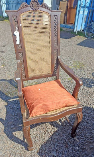 5235